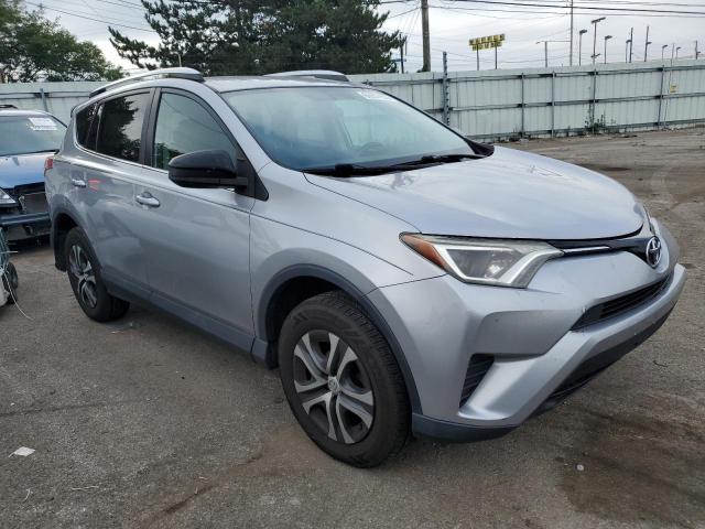 Photo 3 VIN: 2T3BFREV0GW497301 - TOYOTA RAV4 LE 