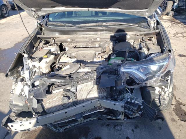 Photo 6 VIN: 2T3BFREV0HW616725 - TOYOTA RAV4 LE 