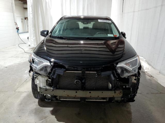 Photo 4 VIN: 2T3BFREV0JW742881 - TOYOTA RAV4 LE 