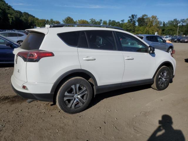 Photo 2 VIN: 2T3BFREV0JW848425 - TOYOTA RAV4 LE 