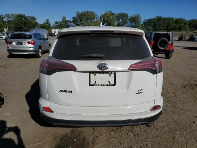 Photo 5 VIN: 2T3BFREV0JW848425 - TOYOTA RAV4 LE 