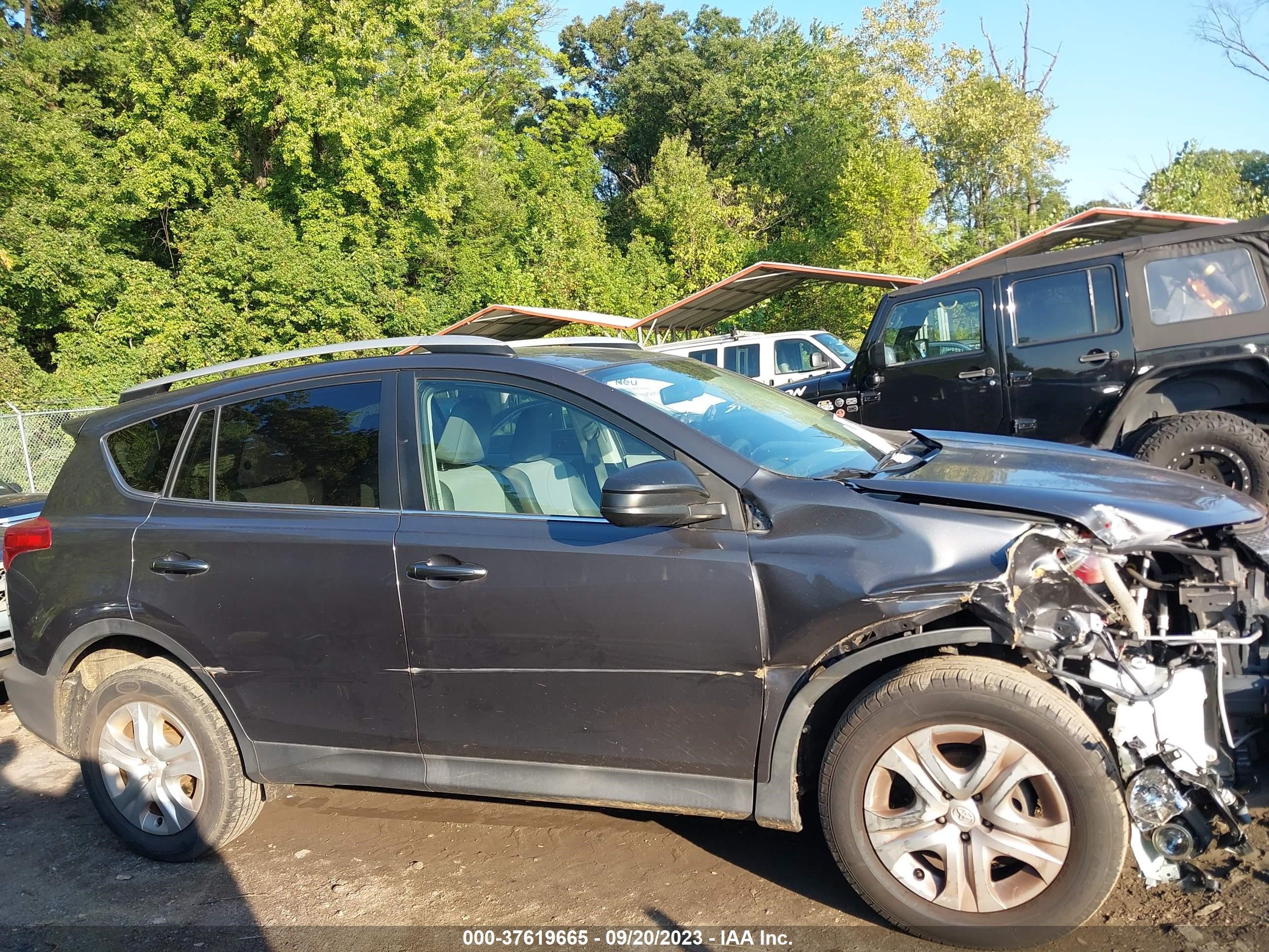 Photo 12 VIN: 2T3BFREV1DW072228 - TOYOTA RAV 4 