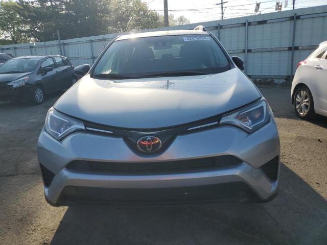 Photo 4 VIN: 2T3BFREV1HW582567 - TOYOTA RAV4 