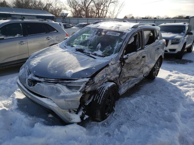 Photo 1 VIN: 2T3BFREV1HW586313 - TOYOTA RAV4 LE 