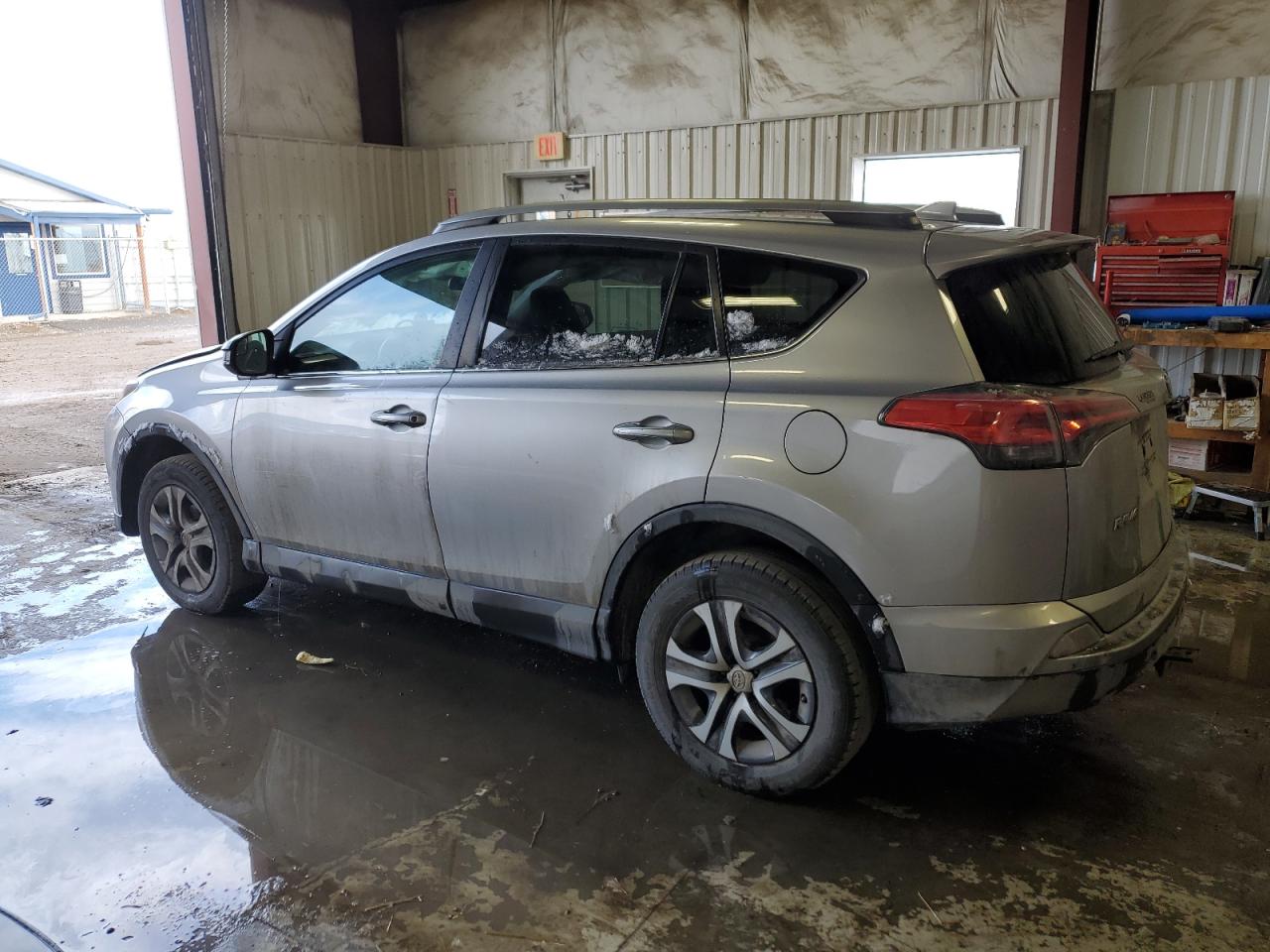 Photo 1 VIN: 2T3BFREV1HW666422 - TOYOTA RAV 4 