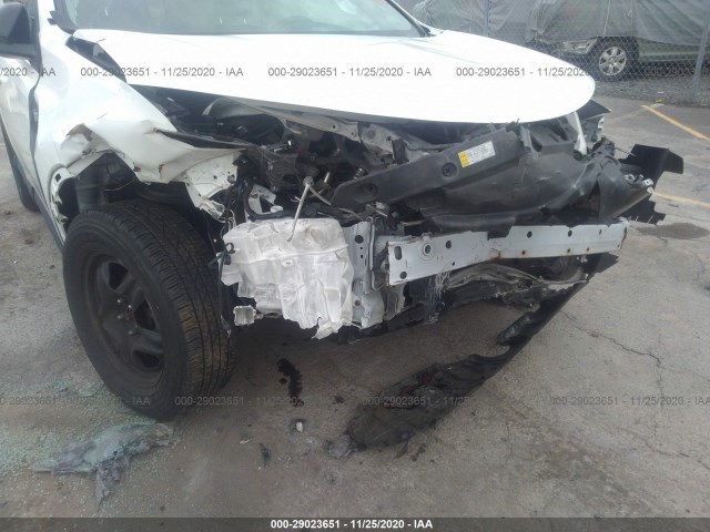 Photo 5 VIN: 2T3BFREV1JW711610 - TOYOTA RAV4 