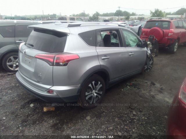 Photo 3 VIN: 2T3BFREV1JW731484 - TOYOTA RAV4 