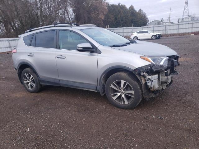 Photo 3 VIN: 2T3BFREV1JW772634 - TOYOTA RAV4 LE 