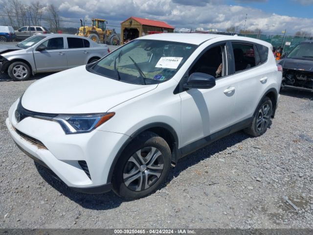 Photo 1 VIN: 2T3BFREV1JW855836 - TOYOTA RAV4 