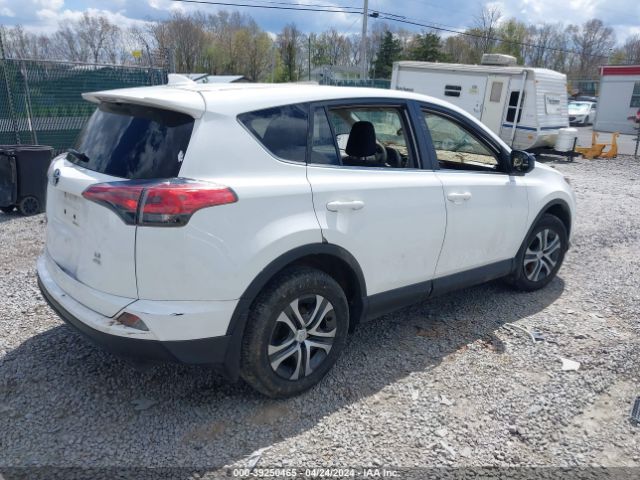 Photo 3 VIN: 2T3BFREV1JW855836 - TOYOTA RAV4 