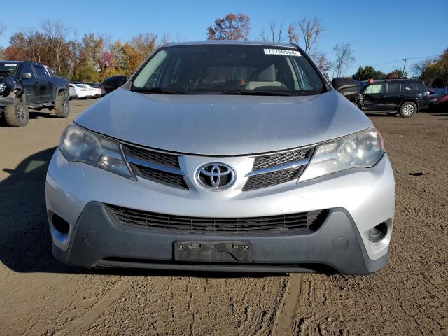 Photo 4 VIN: 2T3BFREV2DW055275 - TOYOTA RAV4 LE 