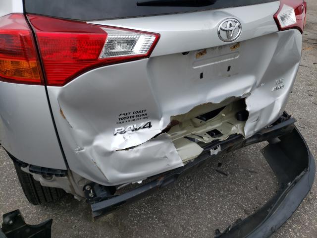 Photo 8 VIN: 2T3BFREV2FW243457 - TOYOTA RAV4 LE 