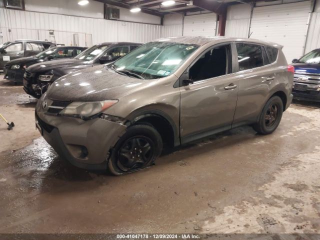 Photo 1 VIN: 2T3BFREV2FW263448 - TOYOTA RAV4 