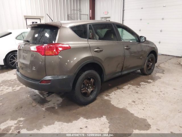 Photo 3 VIN: 2T3BFREV2FW263448 - TOYOTA RAV4 