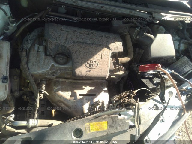 Photo 9 VIN: 2T3BFREV2FW266429 - TOYOTA RAV4 