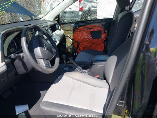 Photo 4 VIN: 2T3BFREV2FW273106 - TOYOTA RAV4 