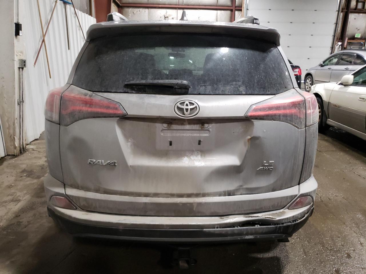 Photo 5 VIN: 2T3BFREV2GW465515 - TOYOTA RAV 4 