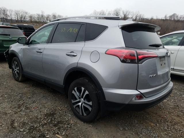 Photo 2 VIN: 2T3BFREV2JW713804 - TOYOTA RAV4 LE 