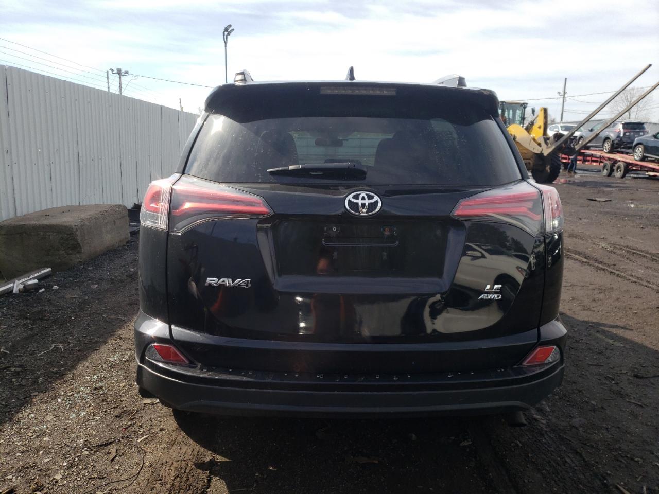 Photo 5 VIN: 2T3BFREV2JW742624 - TOYOTA RAV 4 