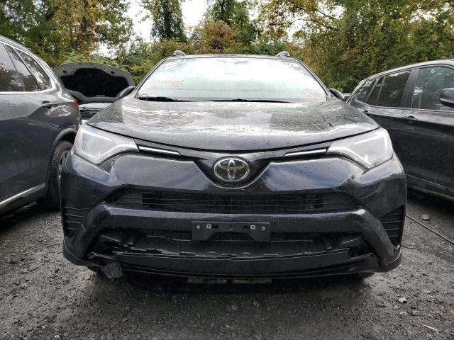 Photo 4 VIN: 2T3BFREV2JW756166 - TOYOTA RAV4 LE 