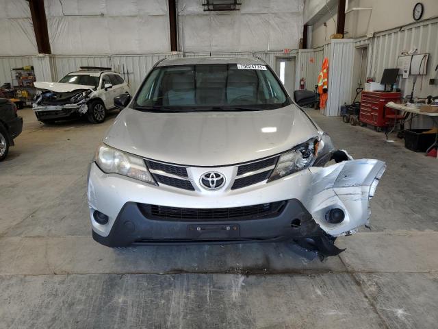 Photo 4 VIN: 2T3BFREV3DW053955 - TOYOTA RAV4 LE 