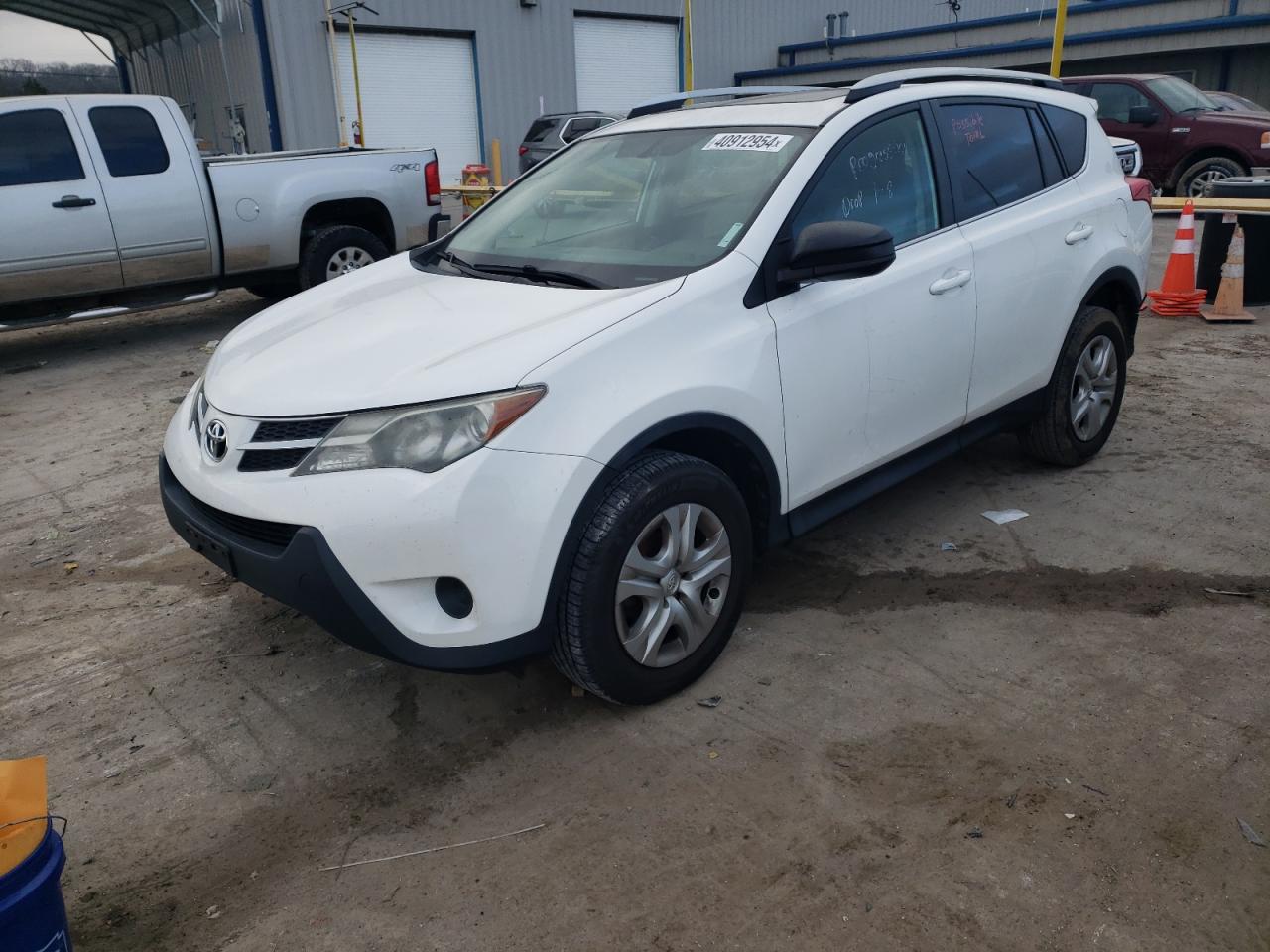 Photo 0 VIN: 2T3BFREV3EW223121 - TOYOTA RAV 4 