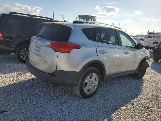 Photo 2 VIN: 2T3BFREV3FW266018 - TOYOTA RAV4 LE 