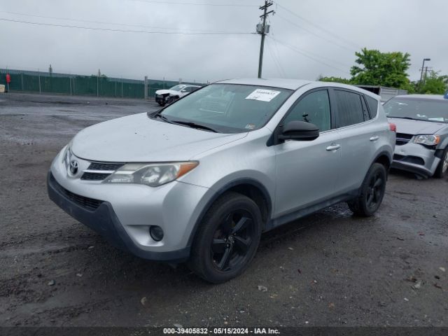 Photo 1 VIN: 2T3BFREV3FW317565 - TOYOTA RAV4 