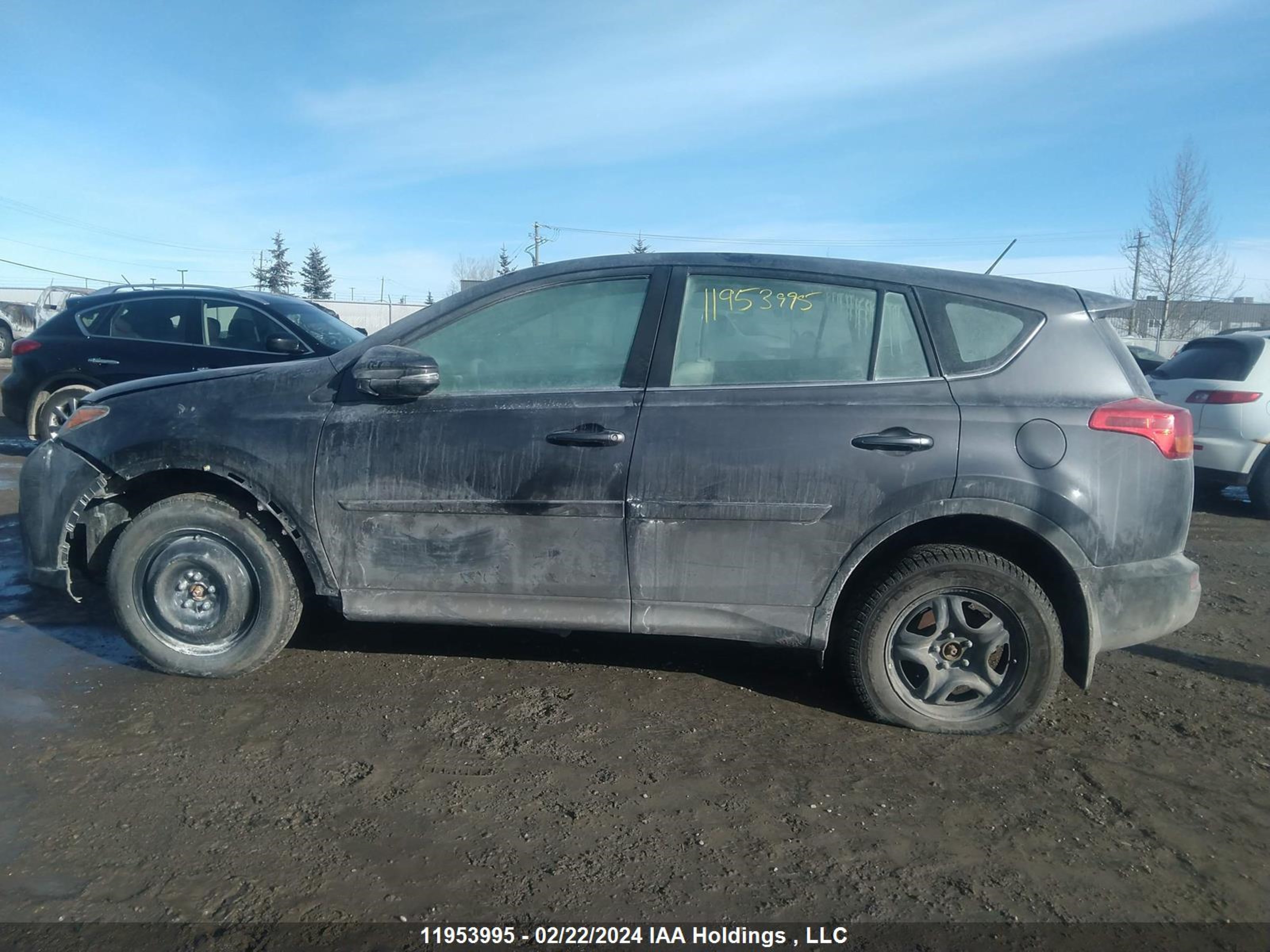 Photo 13 VIN: 2T3BFREV3FW328100 - TOYOTA RAV 4 