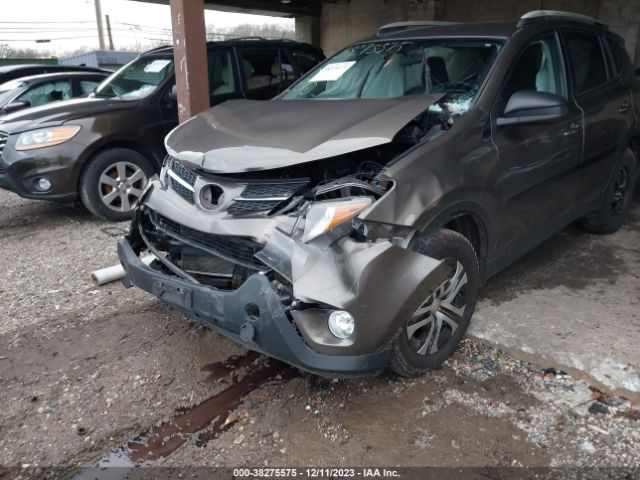 Photo 5 VIN: 2T3BFREV3FW332390 - TOYOTA RAV4 