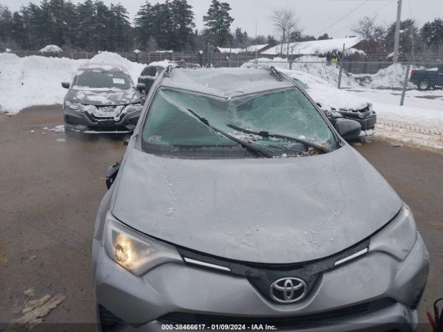 Photo 5 VIN: 2T3BFREV3GW440607 - TOYOTA RAV4 