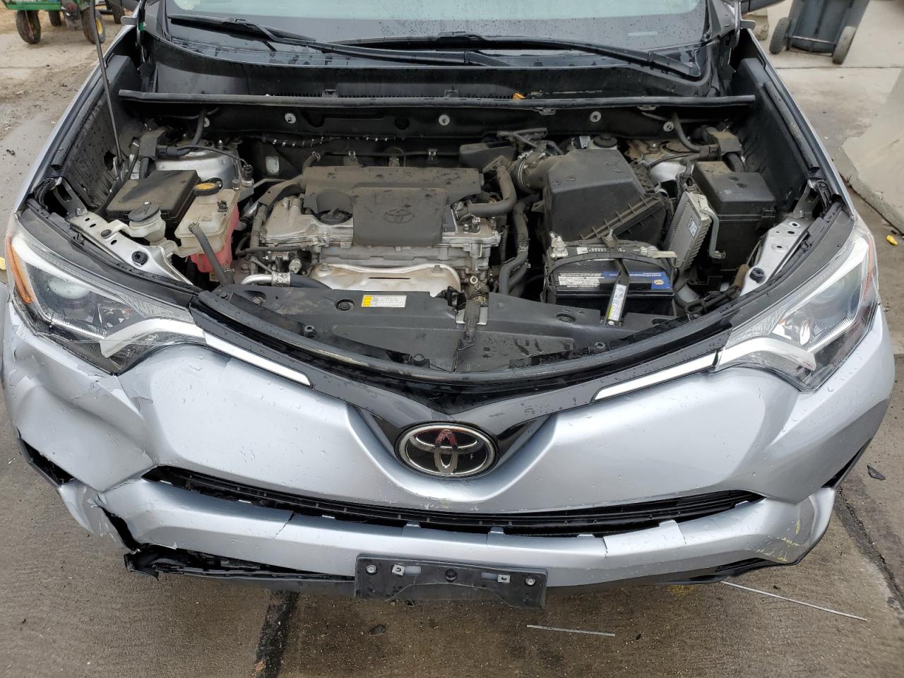 Photo 11 VIN: 2T3BFREV3HW559257 - TOYOTA RAV 4 