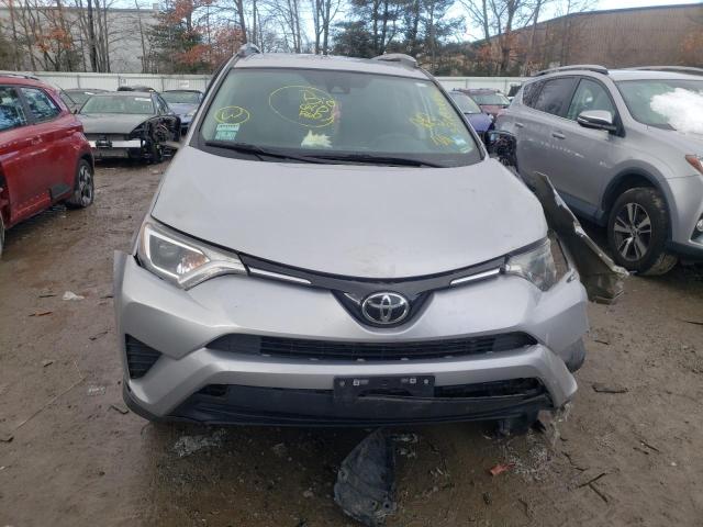 Photo 4 VIN: 2T3BFREV3HW634944 - TOYOTA RAV4 LE 