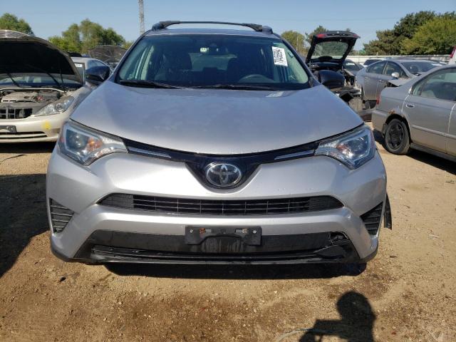 Photo 4 VIN: 2T3BFREV3HW680192 - TOYOTA RAV4 LE 