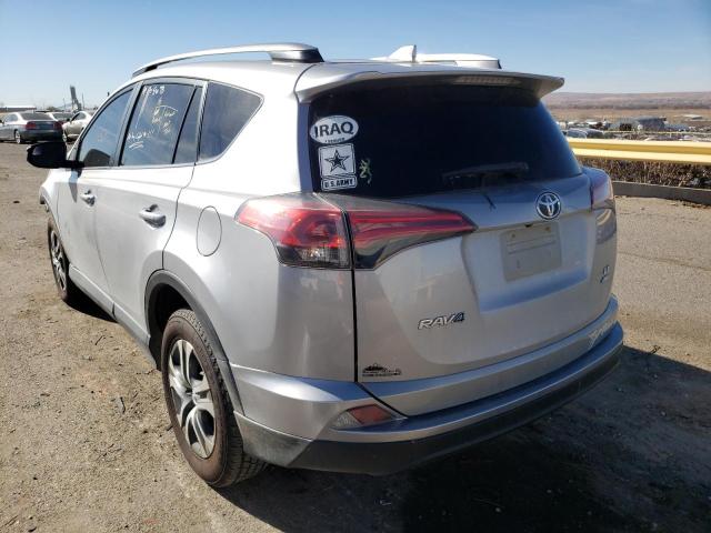 Photo 2 VIN: 2T3BFREV3JW711737 - TOYOTA RAV4 LE 