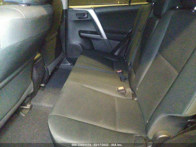 Photo 7 VIN: 2T3BFREV3JW737867 - TOYOTA RAV4 