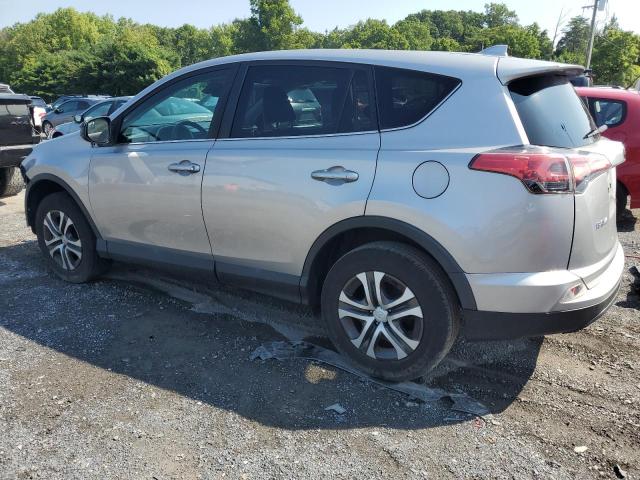 Photo 1 VIN: 2T3BFREV3JW740445 - TOYOTA RAV4 LE 