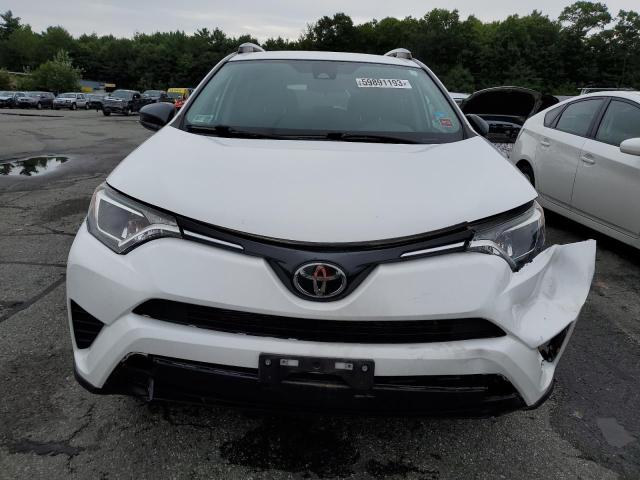 Photo 4 VIN: 2T3BFREV3JW755706 - TOYOTA RAV4 LE 