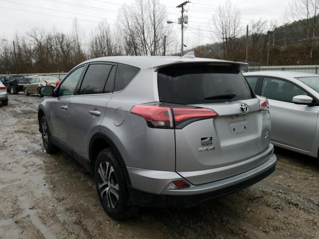 Photo 2 VIN: 2T3BFREV3JW775812 - TOYOTA RAV4 LE 