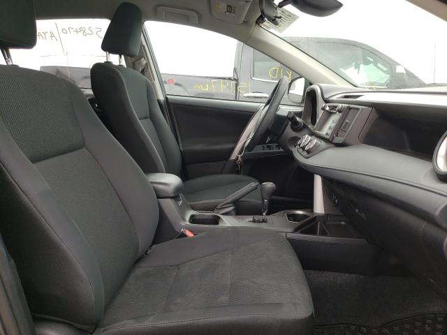 Photo 4 VIN: 2T3BFREV3JW785434 - TOYOTA RAV4 LE 