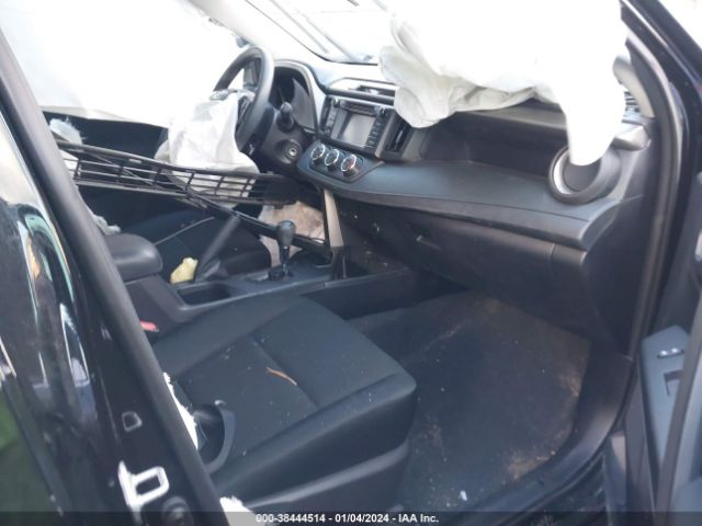 Photo 4 VIN: 2T3BFREV3JW828556 - TOYOTA RAV4 