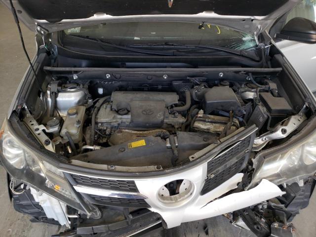 Photo 11 VIN: 2T3BFREV4FW288934 - TOYOTA RAV4 LE 