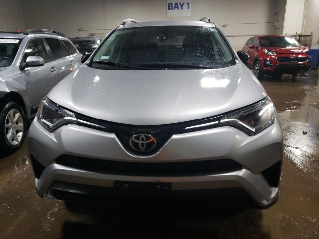 Photo 4 VIN: 2T3BFREV4HW577668 - TOYOTA RAV4 