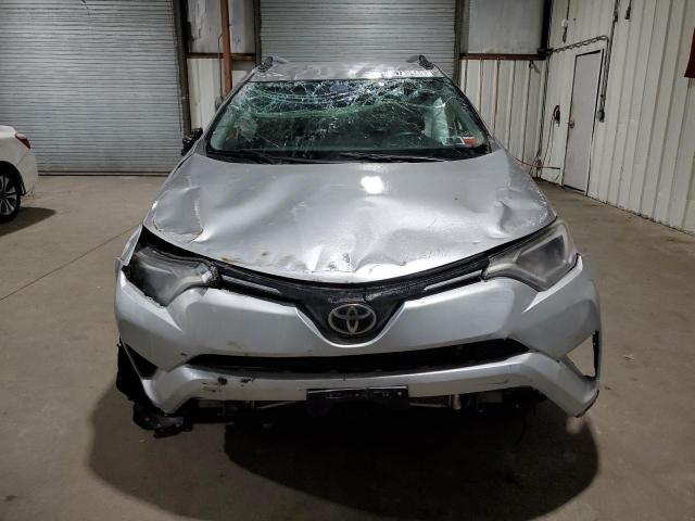 Photo 4 VIN: 2T3BFREV4HW666558 - TOYOTA RAV4 LE 