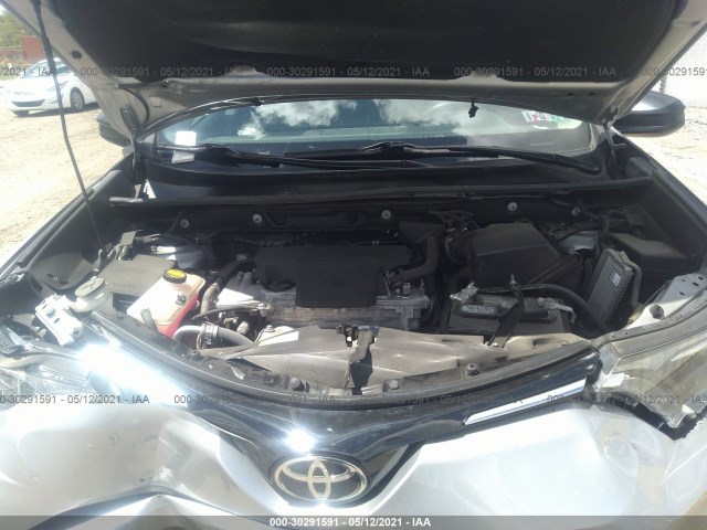 Photo 9 VIN: 2T3BFREV4HW687121 - TOYOTA RAV4 