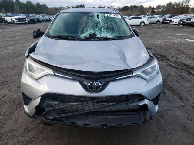 Photo 4 VIN: 2T3BFREV4HW690634 - TOYOTA RAV4 LE 