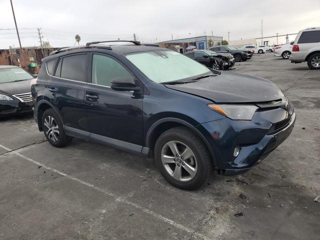 Photo 3 VIN: 2T3BFREV4JW721502 - TOYOTA RAV4 LE 