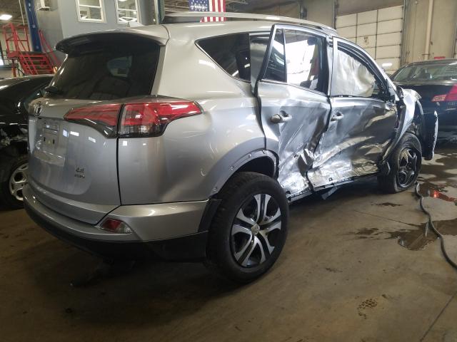 Photo 3 VIN: 2T3BFREV4JW722827 - TOYOTA RAV4 LE 