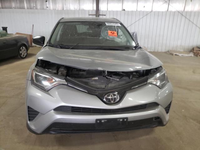 Photo 4 VIN: 2T3BFREV4JW847455 - TOYOTA RAV4 LE 