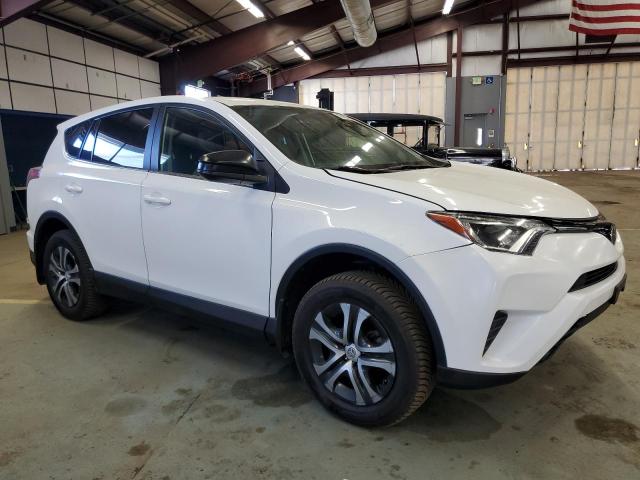 Photo 3 VIN: 2T3BFREV4JW853773 - TOYOTA RAV4 LE 